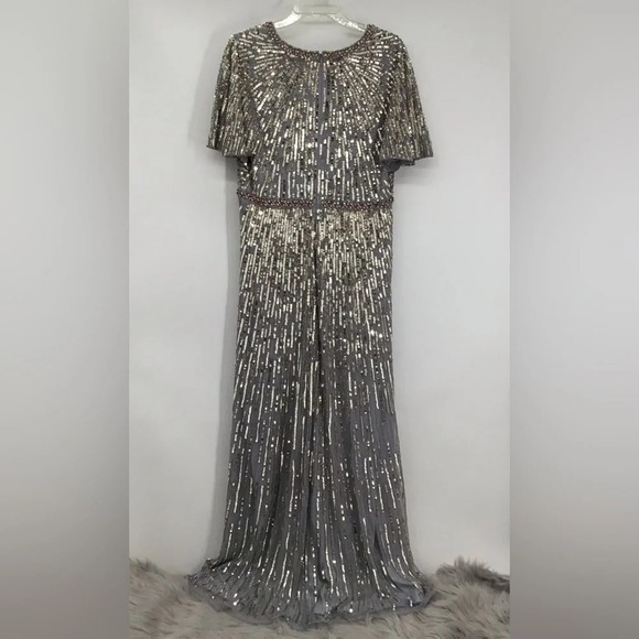 MAC DUGGAL Sequin V-Neck Flutter Sleeve Platinum Column Gown Formal NWT Size 10 - Picture 4 of 15